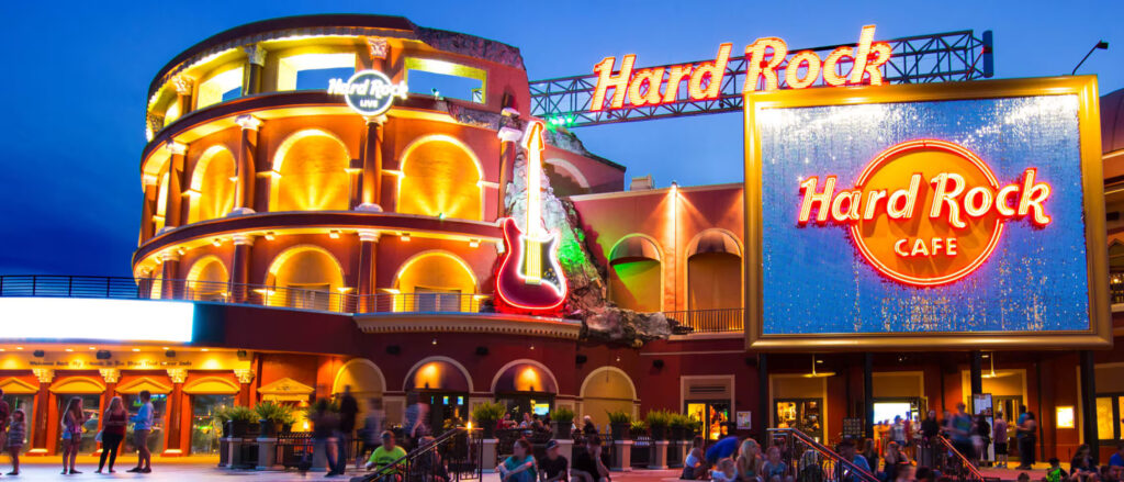 cw-hard-rock-cafe-orlando-exterior-a